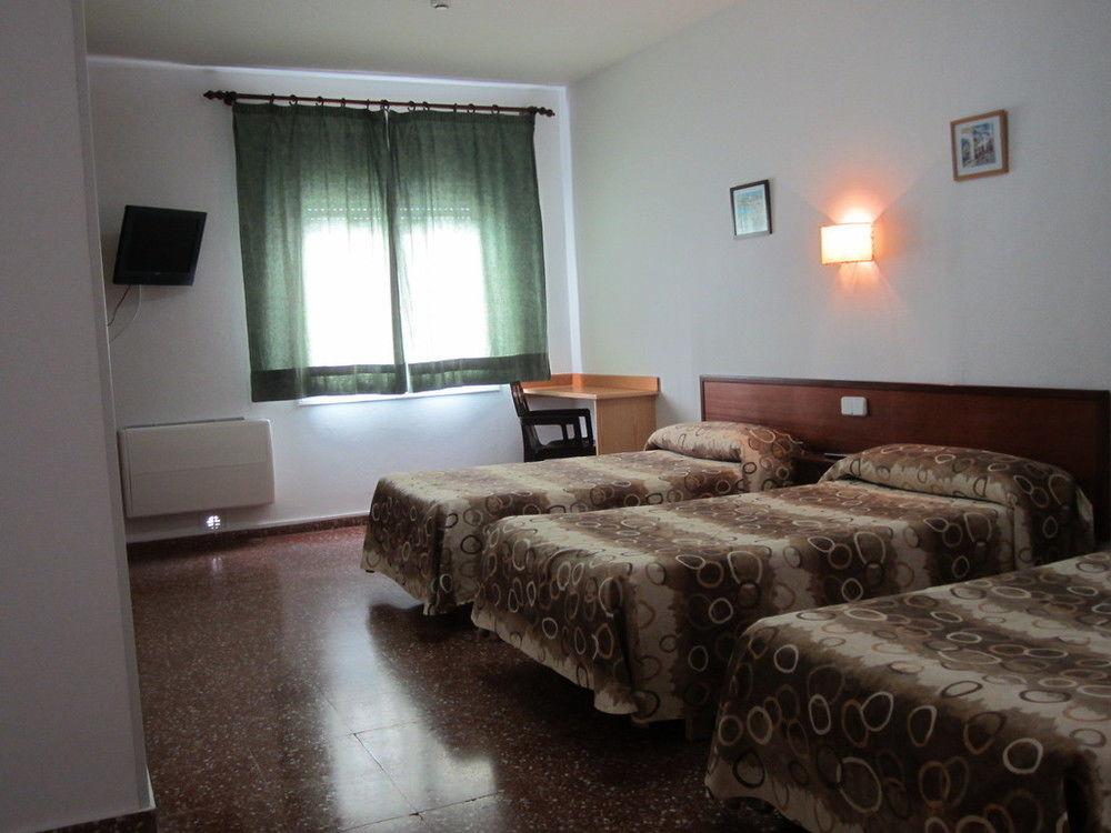 Hostal Jume - Urban Rooms Mahon  Exterior photo