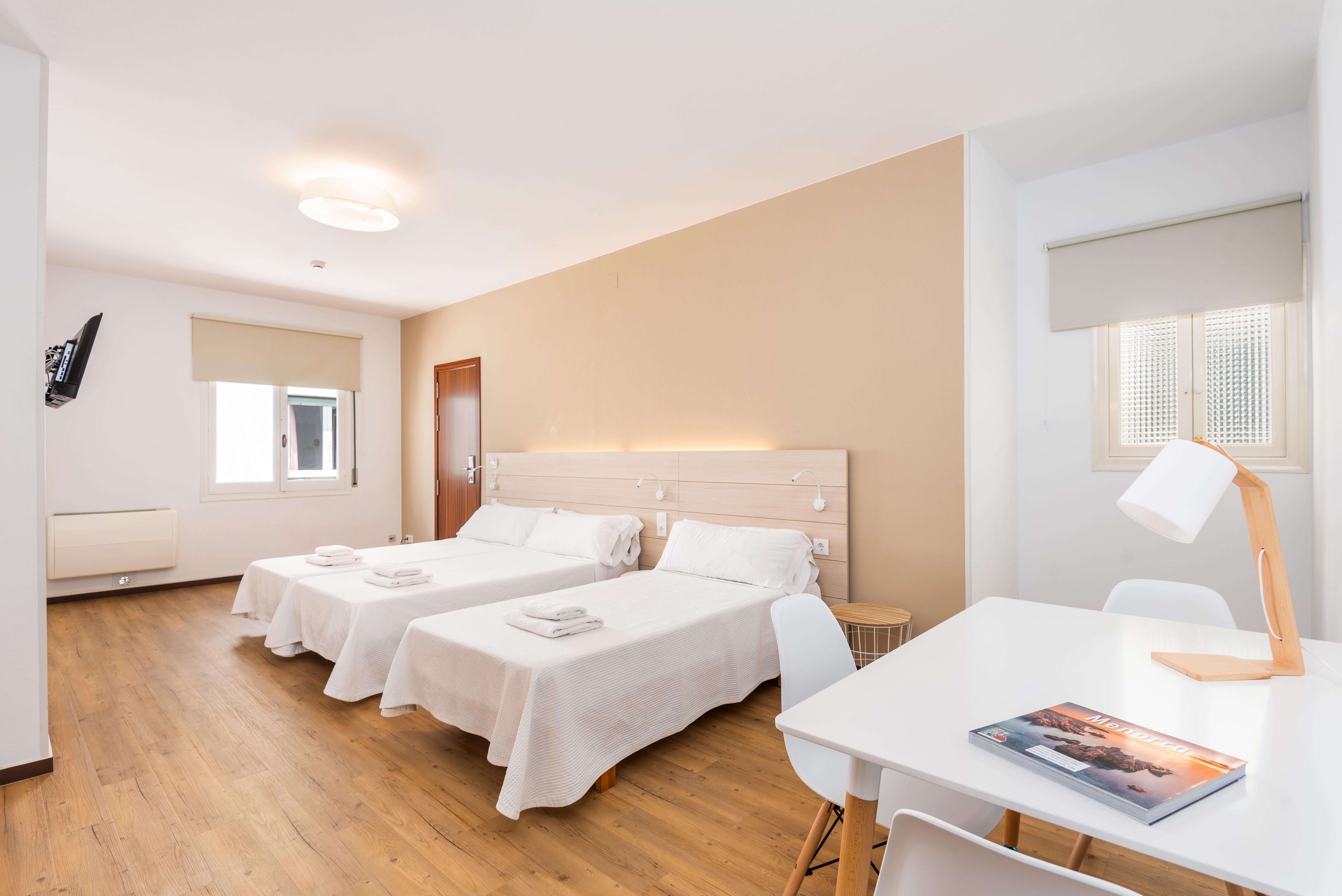 Hostal Jume - Urban Rooms Mahon  Exterior photo